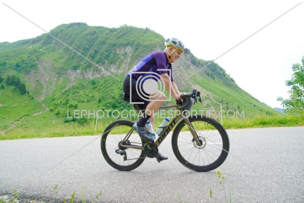2025:06:15 12:08:05 KEV03390