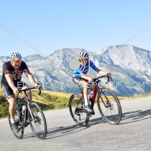 2025:08:08 10:02:04 ROM_4404