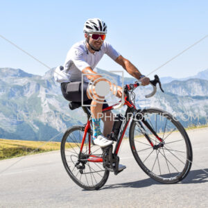 2025:08:08 12:39:03 ROM_4740