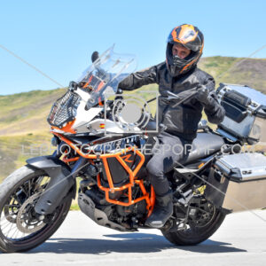 2025:08:07 12:15:43 ROM_4094