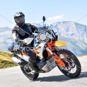 2025:08:07 12:28:09 ROM_4127