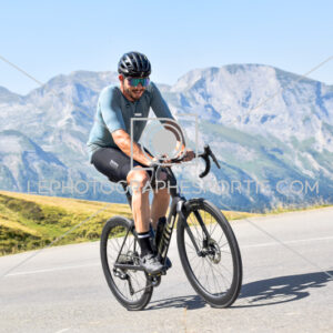 2025:08:07 12:01:17 ROM_4044