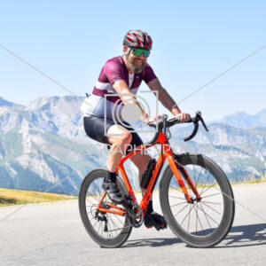 2025:08:07 12:09:40 ROM_4074