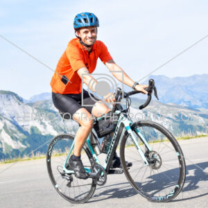 2025:08:06 10:11:44 ROM_3124