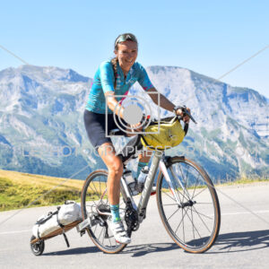 2025:08:05 12:07:30 ROM_2584