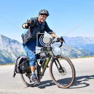 2025:08:05 12:08:27 ROM_2587