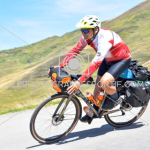 2025:08:03 12:16:00 ROM_0876