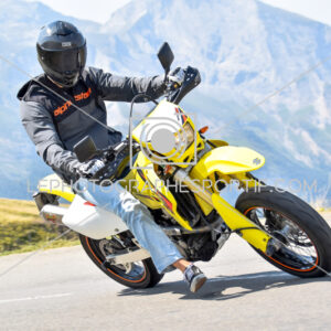 2025:08:16 12:22:17 ROM_7813