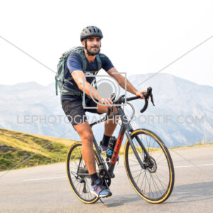 2025:08:17 12:01:35 ROM_8535