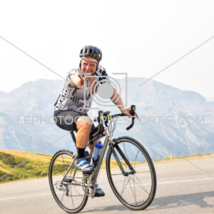 2025:08:17 12:22:55 ROM_8588
