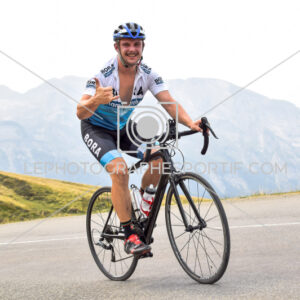 2025:08:17 14:00:47 ROM_8766