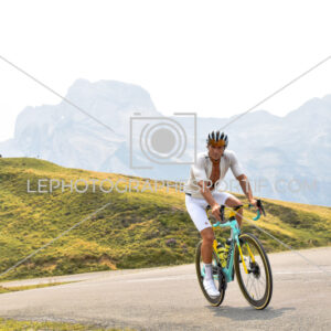 2025:08:17 14:20:56 ROM_8801