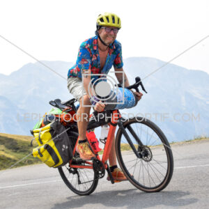 2025:08:17 14:40:25 ROM_8834