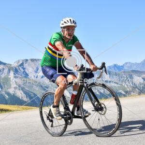 2025:08:23 12:04:28 ROM_9407